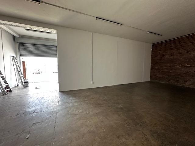 To Let Commercial Property for Rent in Maitland Western Cape